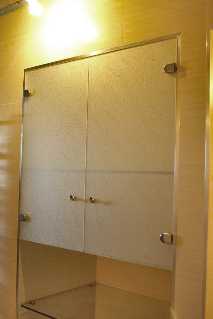  шкаф встроенный дверки шкафа полки стекло обычное стекло матовое --вид2